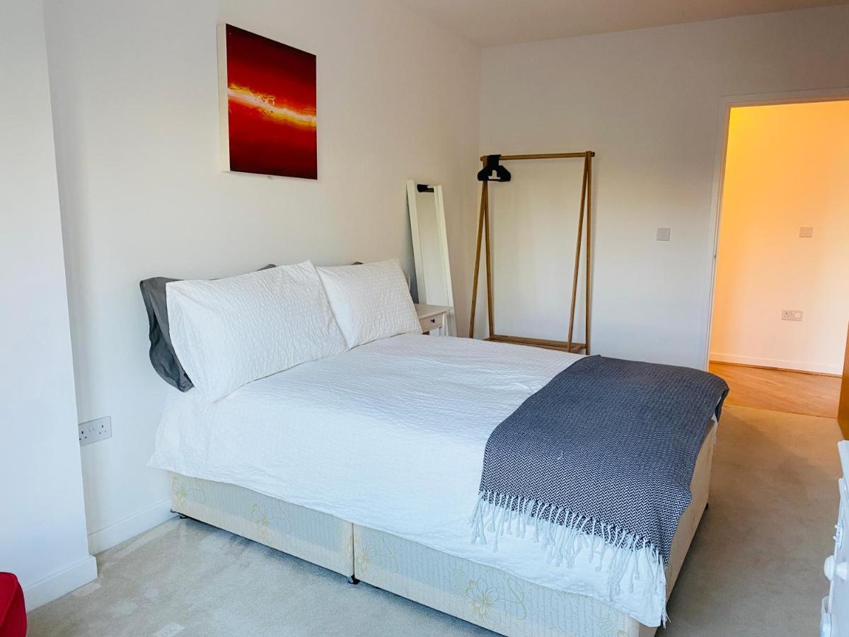 Spacious Two Bedroom Apartment In Balham London Exterior photo