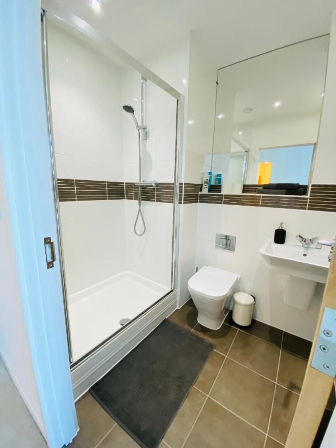 Spacious Two Bedroom Apartment In Balham London Exterior photo